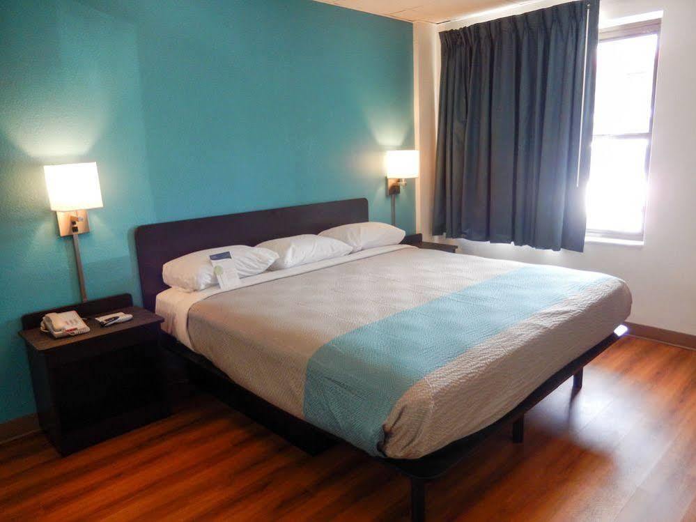Motel 6-Elmsford, Ny - White Plains エクステリア 写真